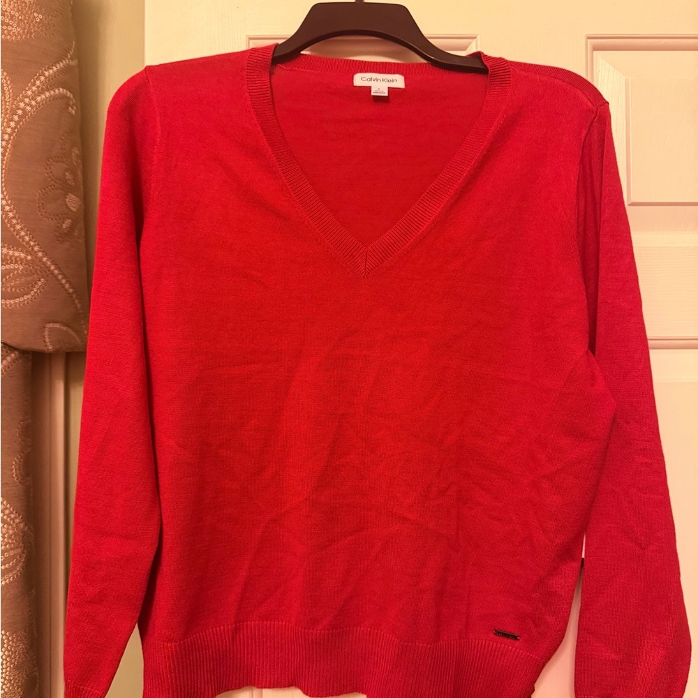 🆕 Calvin Klein Large Red Knit Top